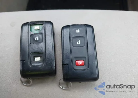 2005 Toyota Prius z USA, uszkodzony, nr VIN JTDKB20U557012127